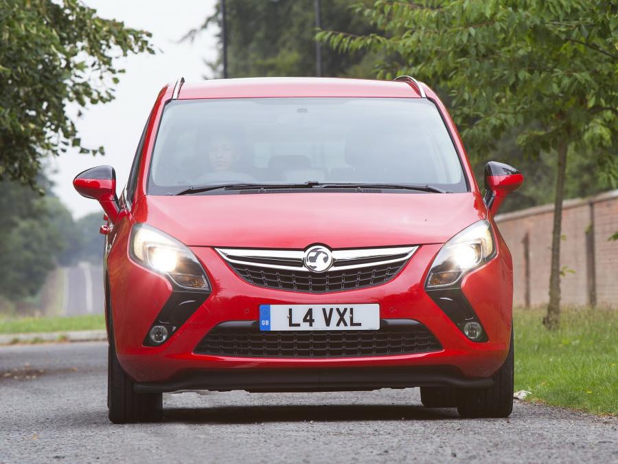  Vauxhall Zafira Tourer ecoFLEX 2011 года  (фото 12 из 16)